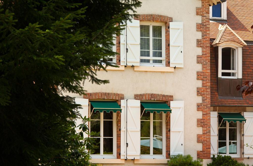 Le Troncais Hotel Saint-Bonnet-Tronçais Eksteriør billede