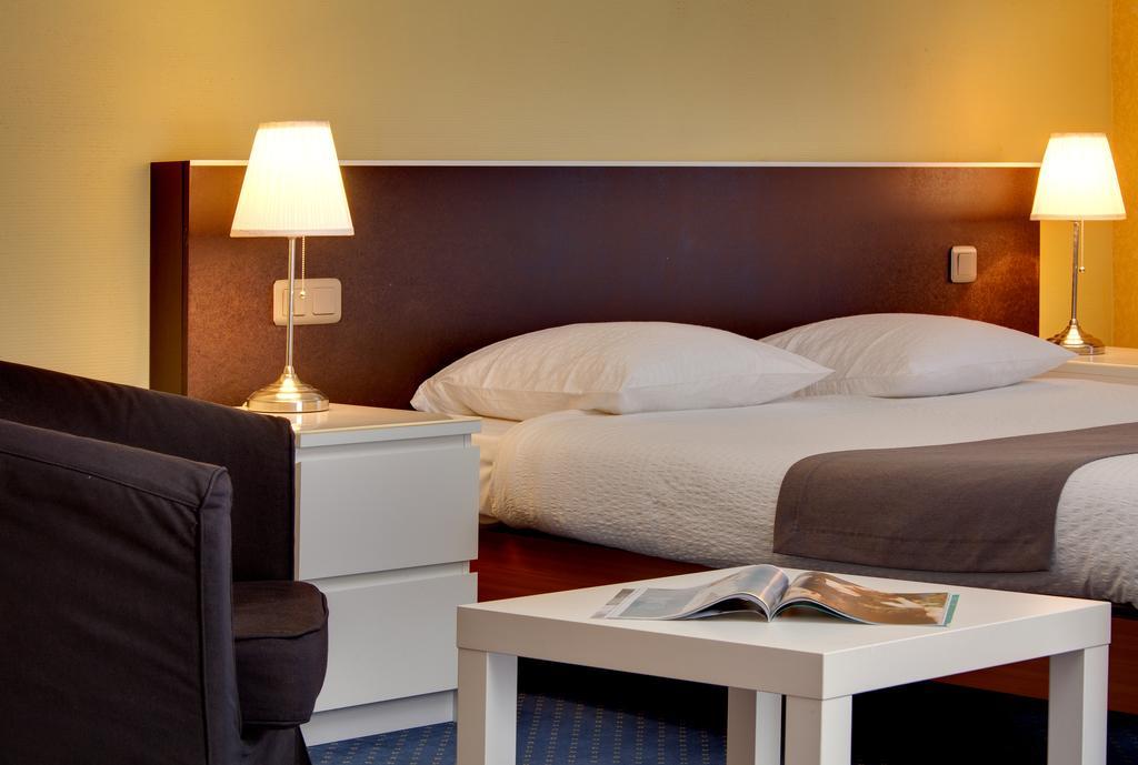 Le Troncais Hotel Saint-Bonnet-Tronçais Eksteriør billede