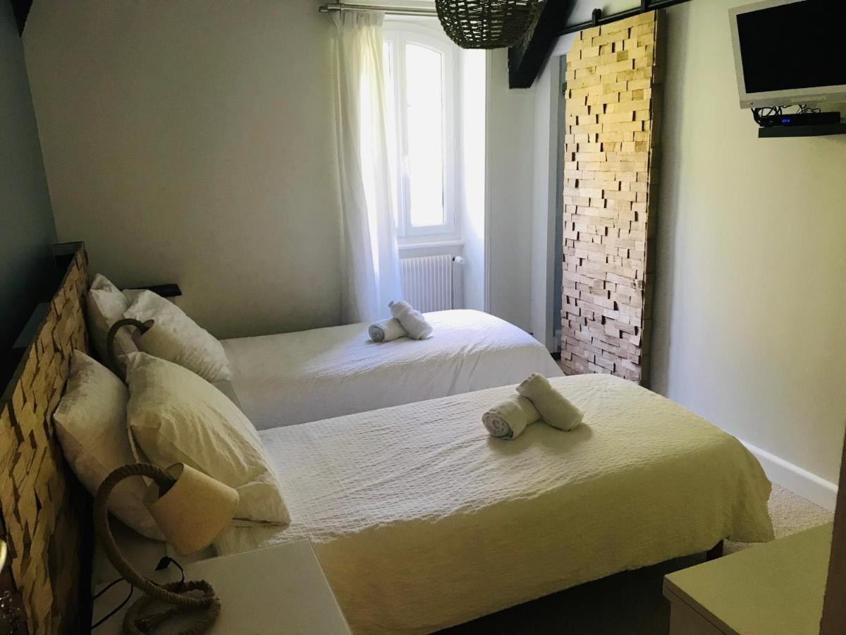 Le Troncais Hotel Saint-Bonnet-Tronçais Eksteriør billede